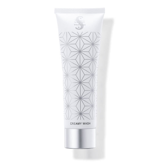 CREAMY WASH | Beruhigende & intensiv pflegende Reinigungscreme mit Thermalwasser aus dem Gero Onsen, 10 fermentierten pflanzlichen Ölen & Multi-Hyaluron