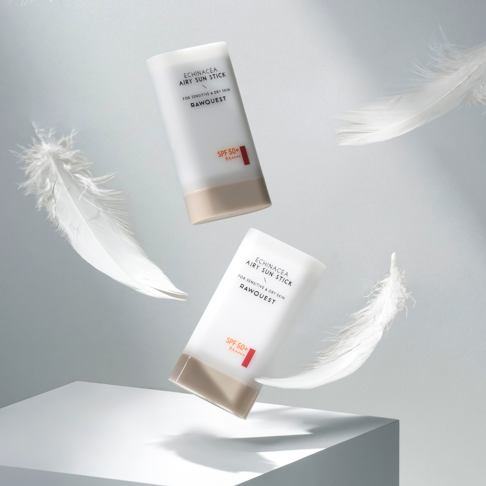 ECHINACEA AIRY SUN STICK SPF50+/PA++++ | Aufpolsternder Anti-Aging Sonnenschutz mit patentiertem Hydrocell-QS™ Wirkstoffkomplex & Ferulasäure (100% transparente Textur mit Weichzeichner-Effekt)_Shishi Chérie 2