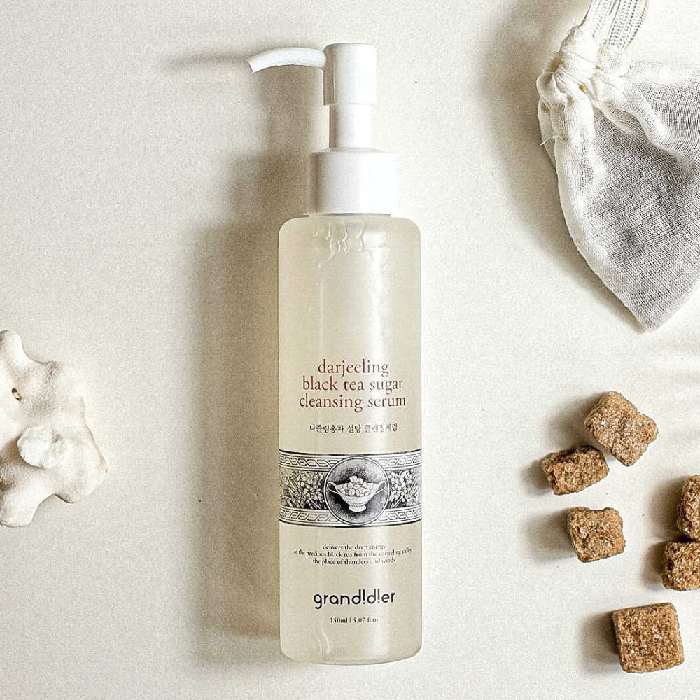 DARJEELING BLACK TEA SUGAR CLEANSING SERUM -  Beruhigendes Anti-Aging Reinigungsserum mit bioaktivem Darjeeling-Tee Ferment_Shishi Chérie 2