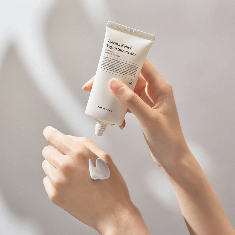 DERMA RELIEF VEGAN SUNCREAM SPF50+ / PA+++ <br>Beruhigender Sonnenschutz mit Madecassoside und Panthenol für ultrasensible, atopische & Rosacea Haut (ohne chemische Filter | ohne Duftstoffe | Sofort-Effekt)-Shishi Cherie