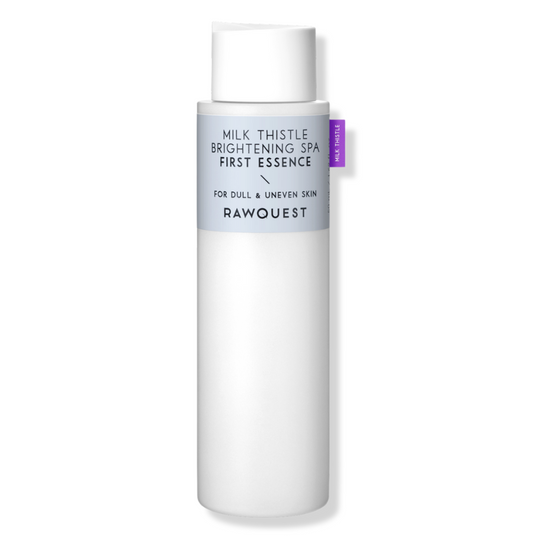 MILK THISTLE BRIGHTENING SPA FIRST ESSENCE <br>Porenverfeinernder Essenz-Toner mit 82% Mariendistel & patentiertem Cooling Herb Extract™ Wirkstoffkomplex (schnell nachölende / unebenmäßige / unreine Haut)