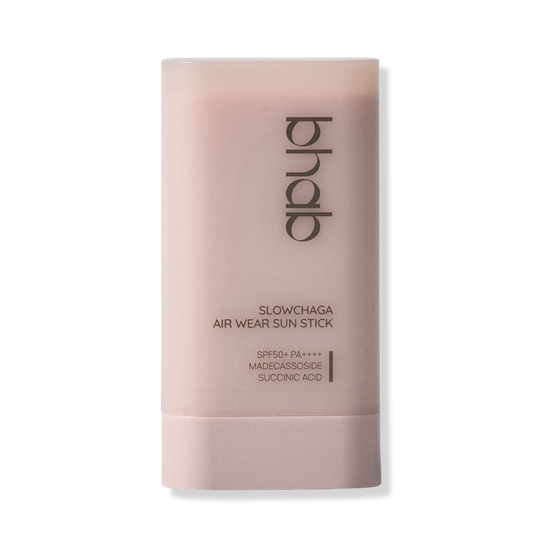 SLOWCHAGA AIR WEAR SUN STICK SPF50+/PA++++ | Perfektionierender Anti-Aging Sonnenschutz mit patentiertem Slowchaga Komplex™ (100% transparente Textur mit Weichzeichner-Effekt)
